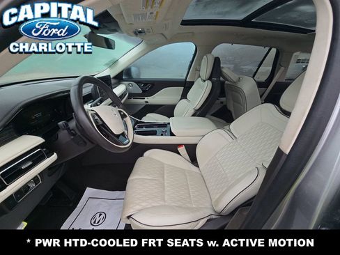 Used 2023 Lincoln Aviator Black Label image 8