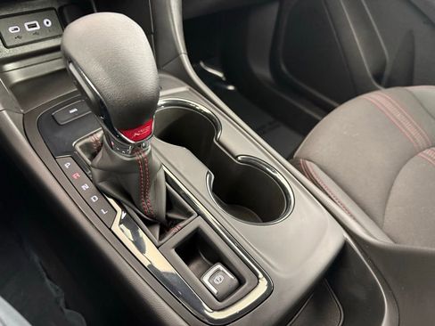 Used 2023 Chevrolet Equinox RS image 27