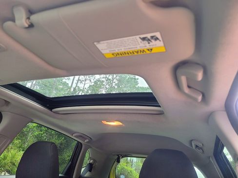 Used 2015 Honda Fit EX image 11