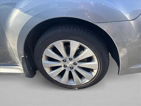 Used 2011 Subaru Legacy 2.5i Limited AWD/4WD image 5