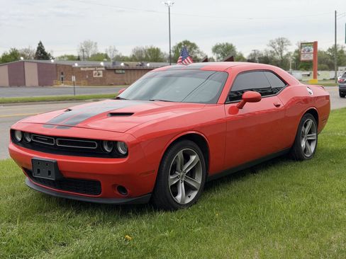 Used 2017 Dodge Challenger SXT w/ Super Sport Group (SS/T) RWD image 4