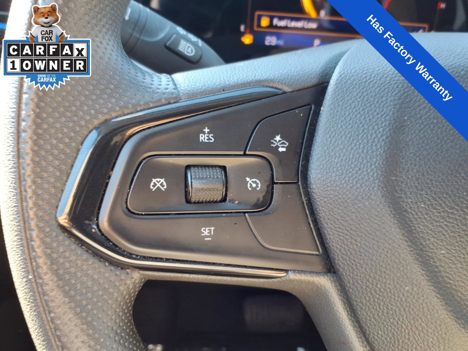 Used 2025 Chevrolet Trax LT FWD image 25