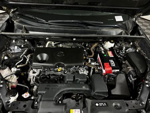 Used 2023 Toyota RAV4 LE image 9