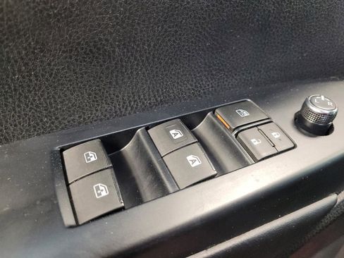 Used 2019 Toyota Highlander SE AWD/4WD image 27