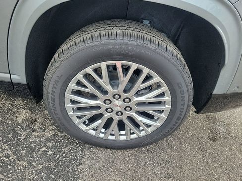 New 2026 GMC Acadia Denali w/ Super Cruise Package image 8