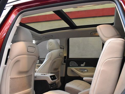 Used 2020 Mercedes-Benz GLS 450 4MATIC image 18