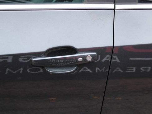 Used 2017 Chevrolet Sonic Premier image 22