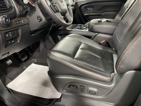 Used 2024 Nissan Titan PRO-4X w/ Pro-4x Convenience Package image 13