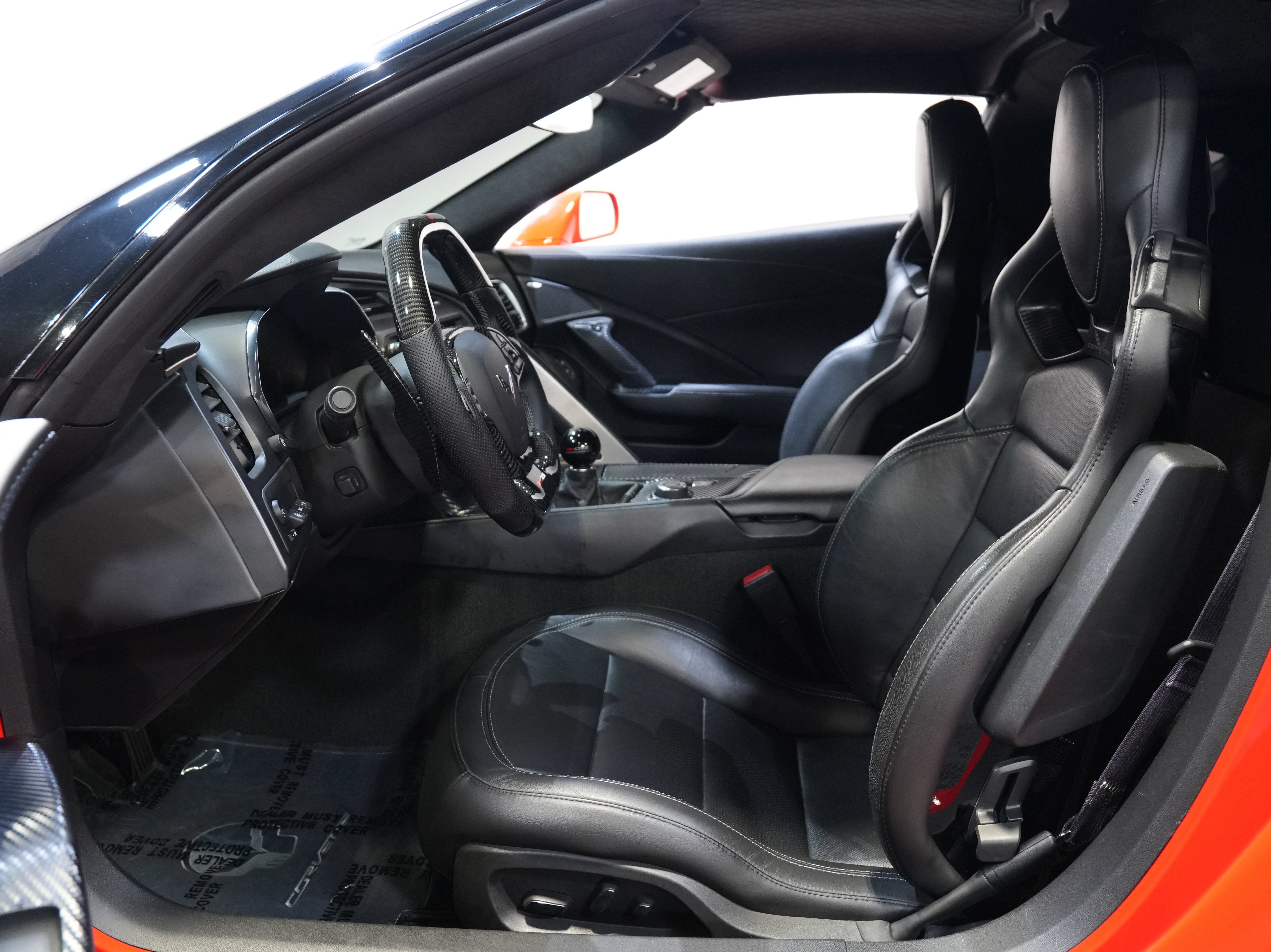 Used 2015 Chevrolet Corvette Z06 w/ 3LZ Preferred Equipment Group RWD image 29
