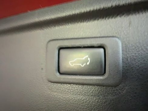 Used 2017 Subaru Outback 2.5i Premium image 68