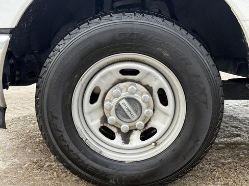 Certified 2019 Ford F250 XL w/ XL Value Package image 9