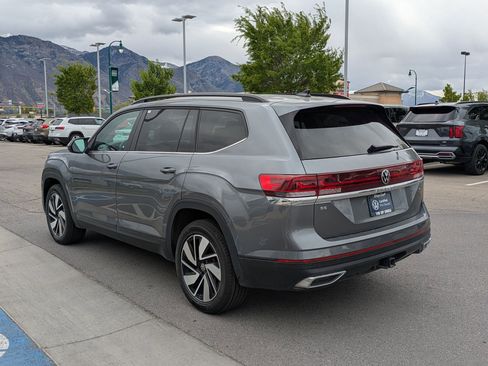 Certified 2025 Volkswagen Atlas SE AWD/4WD image 9