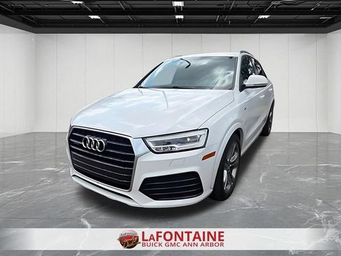 Used 2018 Audi Q3 2.0T Premium Plus w/ Premium Plus Package AWD/4WD image 2