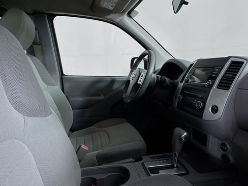 Used 2018 Nissan Frontier S image 27