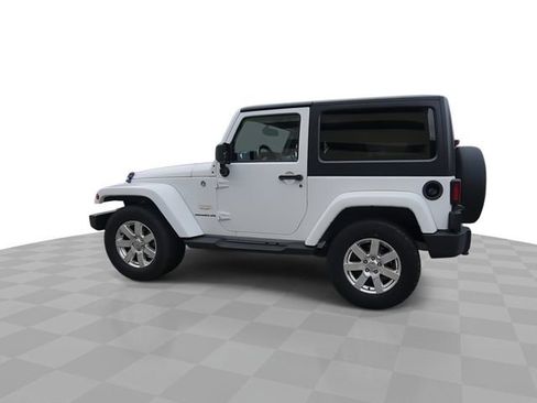 Used 2013 Jeep Wrangler Sahara w/ Connectivity Group AWD/4WD image 6