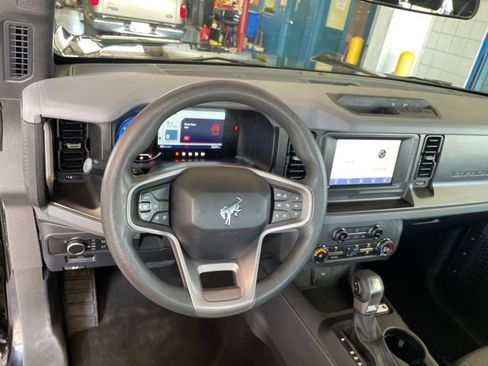 Used 2022 Ford Bronco 2-Door AWD/4WD image 25