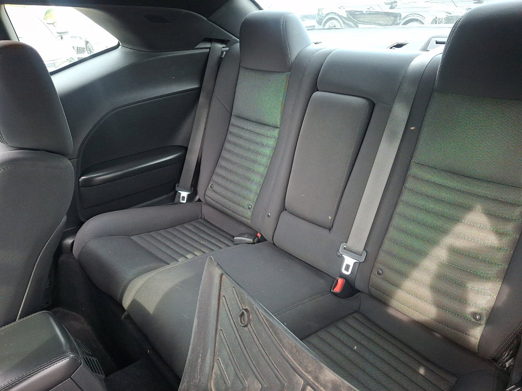 Used 2014 Dodge Challenger SXT RWD image 19