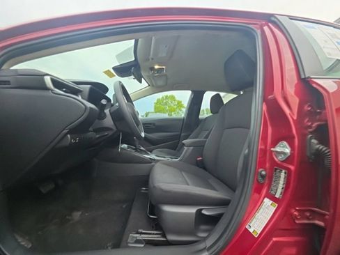 Used 2023 Toyota Corolla LE FWD image 13