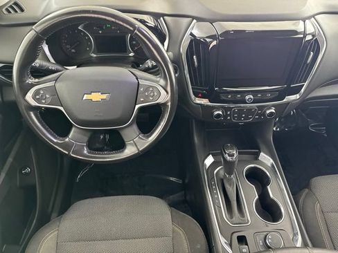 Used 2018 Chevrolet Traverse LT FWD image 22