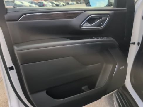 Used 2022 Chevrolet Tahoe LT w/ LT Signature Plus Package image 19