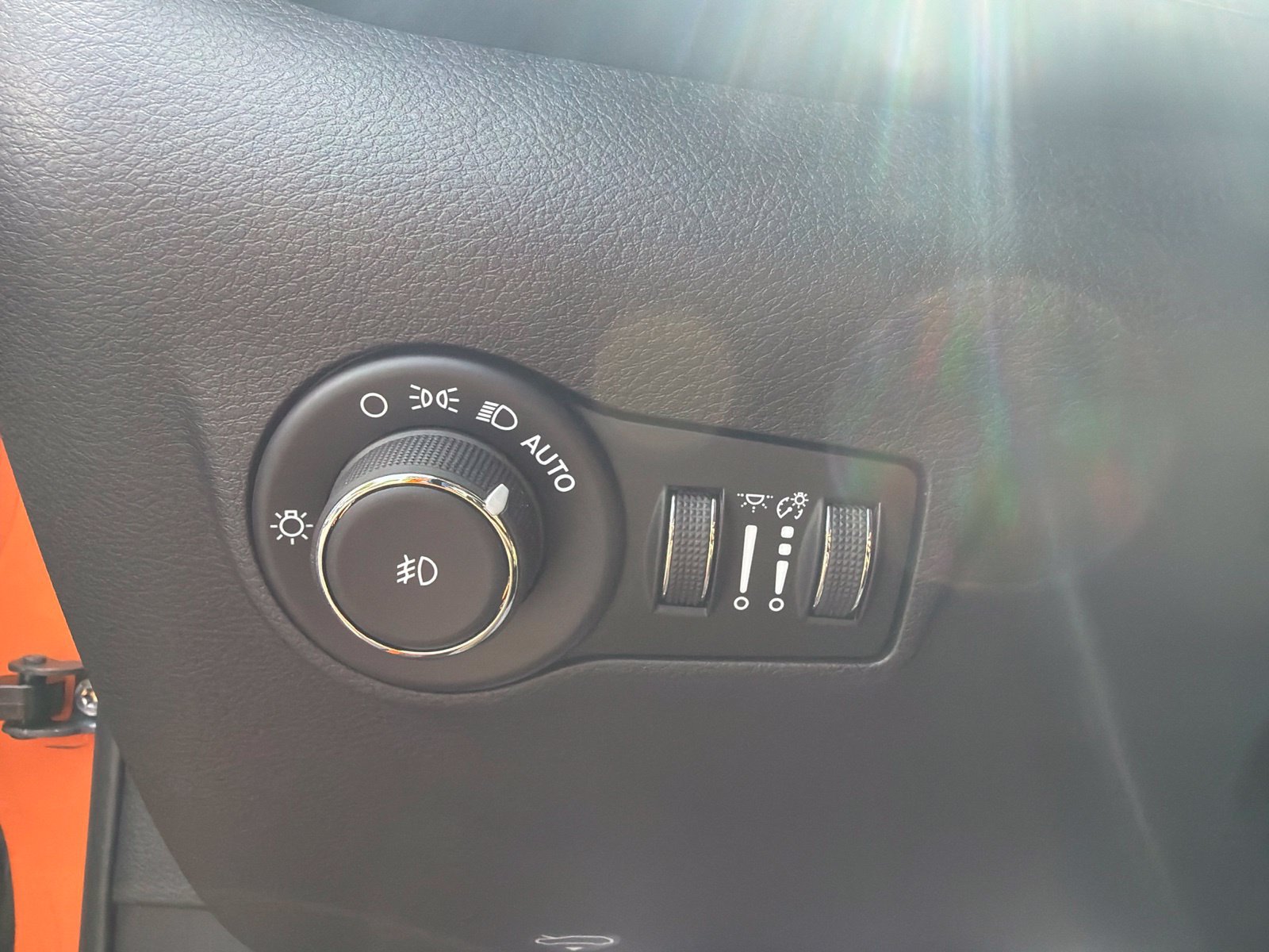 Used 2026 Jeep Compass Latitude AWD/4WD image 16