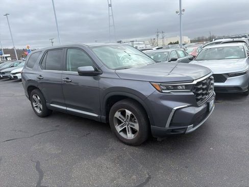 Used 2025 Honda Pilot EX-L image 1