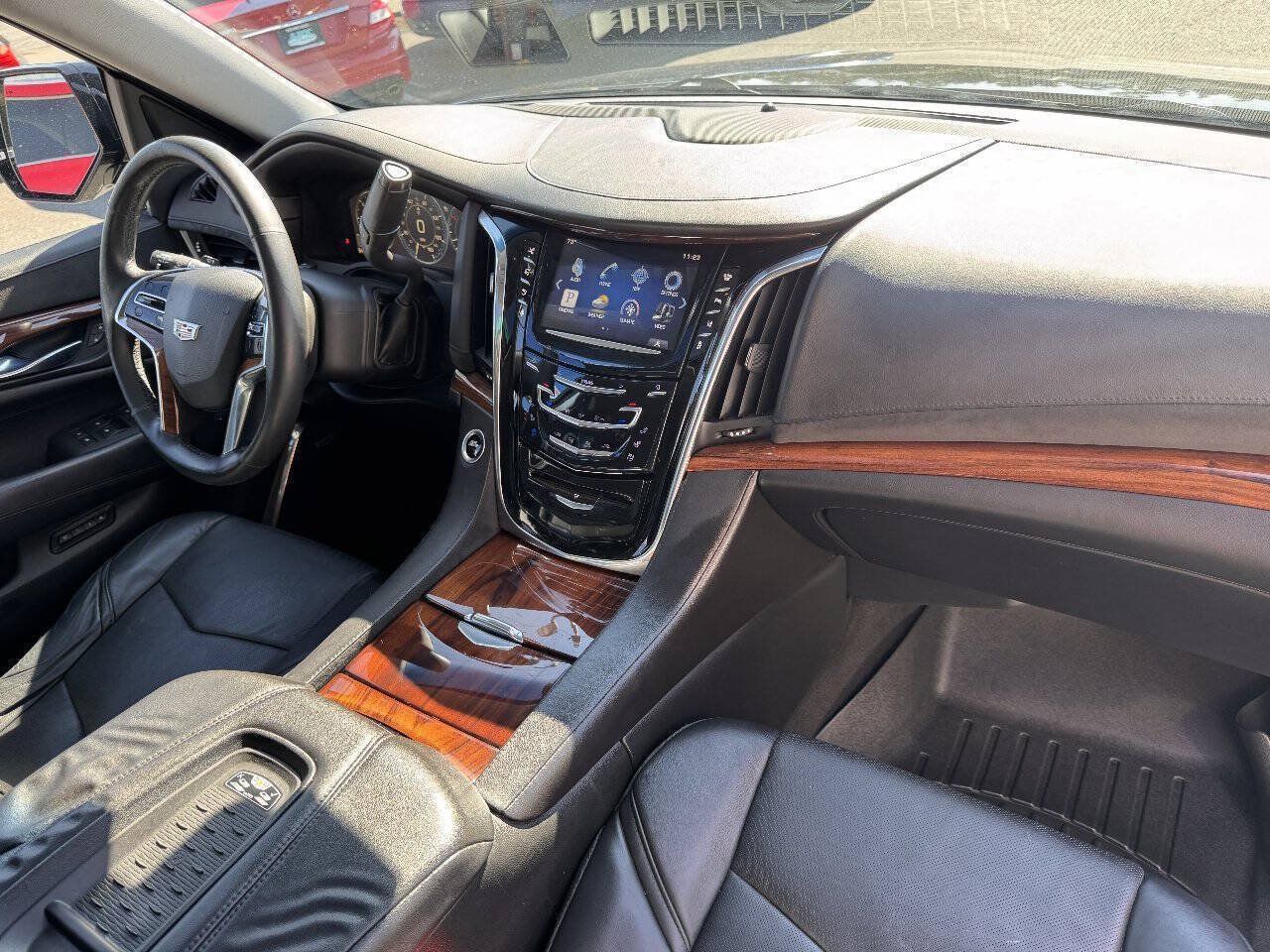 Used 2015 Cadillac Escalade ESV Premium AWD/4WD image 18