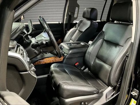 Used 2020 Chevrolet Suburban Premier AWD/4WD image 20
