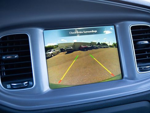 Used 2023 Dodge Charger SXT RWD image 16