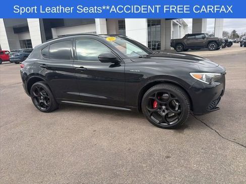 Used 2022 Alfa Romeo Stelvio Veloce image 16