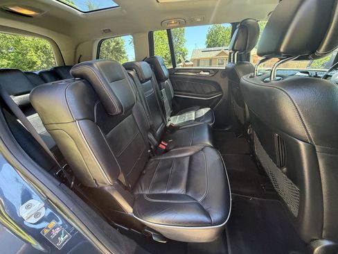 Used 2013 Mercedes-Benz GL 550 4MATIC image 21