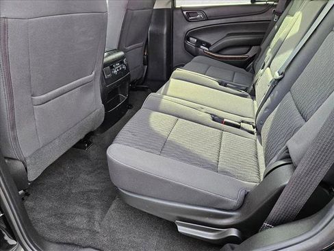 Used 2018 Chevrolet Tahoe LS image 17