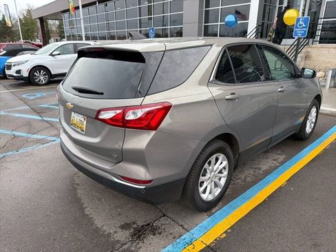 Used 2019 Chevrolet Equinox LT image 3