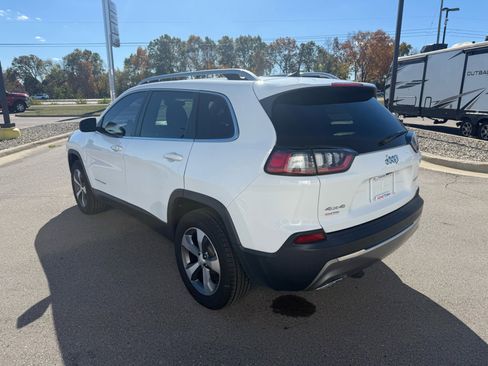 Used 2021 Jeep Cherokee Limited image 5