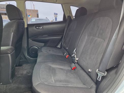Used 2015 Nissan Rogue S w/ Convenience Package FWD image 16