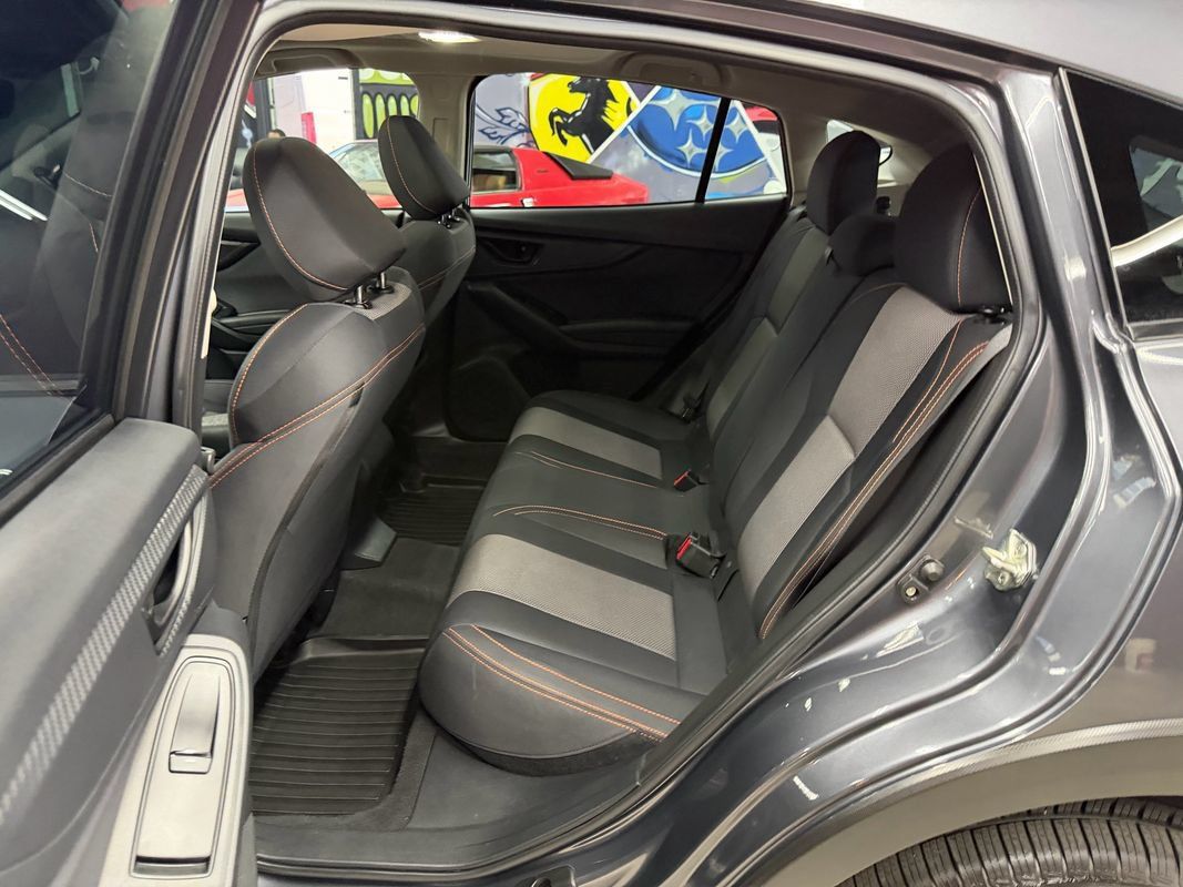 Used 2020 Subaru Crosstrek 2.0i Premium w/ Moonroof Package 1 AWD/4WD image 13