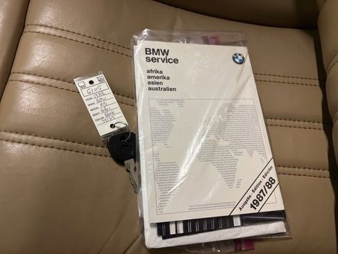 Used 1988 BMW M5 image 29