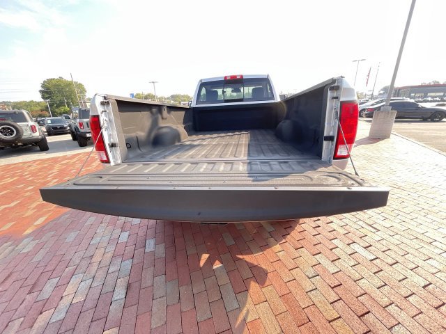 Used 2018 RAM 3500 Tradesman w/ Chrome Appearance Group AWD/4WD image 32