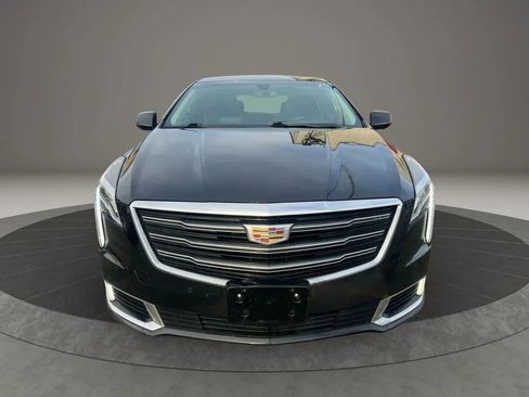 Used 2019 Cadillac XTS Luxury image 2