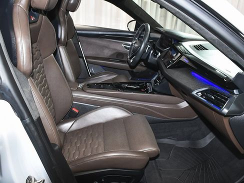 Used 2024 Audi RS e-tron GT w/ Ceramic Brake Package image 70