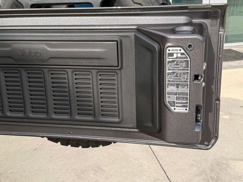 New 2026 Jeep Wrangler Unlimited Rubicon AWD/4WD image 38