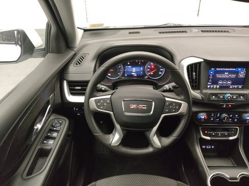 Used 2024 GMC Terrain SLE w/ Driver Convenience Package AWD/4WD image 22