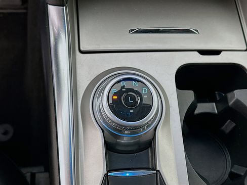 Used 2023 Ford Explorer XLT w/ Equipment Group 202A image 24