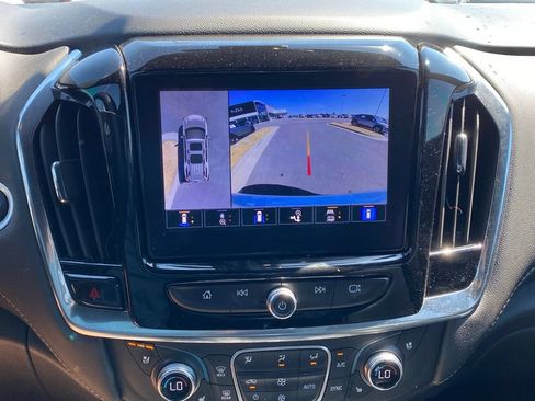 Used 2023 Chevrolet Traverse Premier w/ Redline Edition AWD/4WD image 17