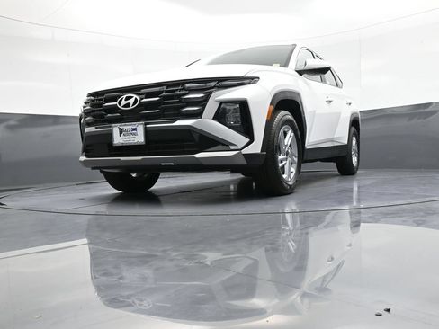 Certified 2025 Hyundai Tucson SE AWD/4WD image 25