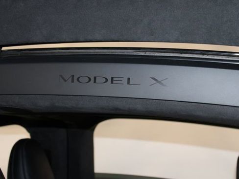 Used 2022 Tesla Model X Base image 12