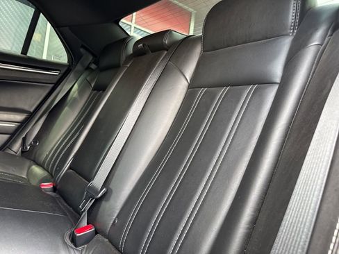 Used 2018 Chrysler 300 S w/ 300S Premium Group image 45