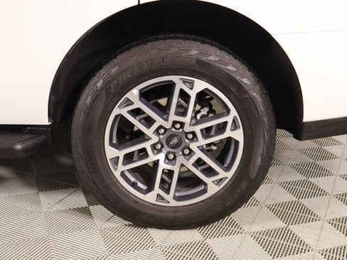 Used 2025 Ford Expedition Active AWD/4WD image 21