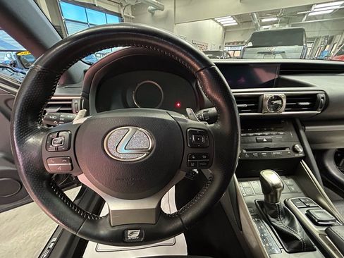 Used 2017 Lexus IS 300 F Sport w/ F Sport Package image 9