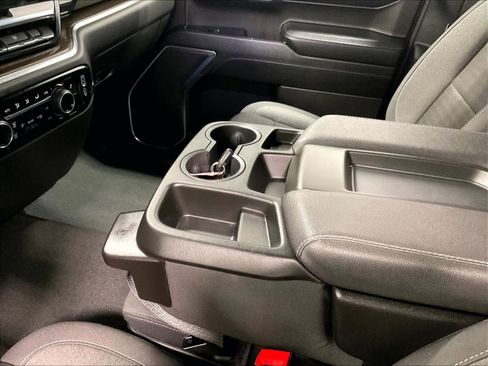 Used 2024 Chevrolet Silverado 1500 LT image 20